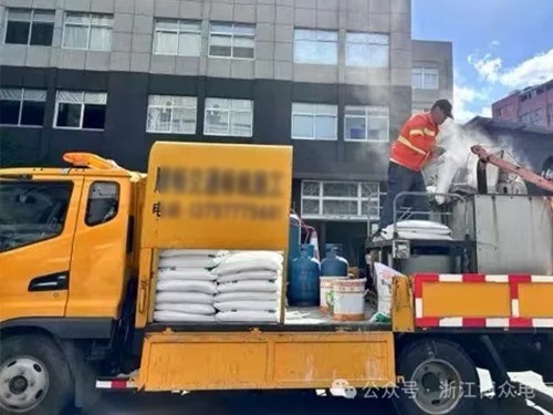 規(guī)范停車(chē)位，執(zhí)行文明停車(chē)